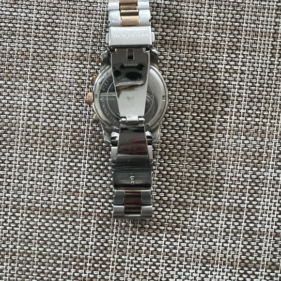 Michael Kors two tone watch - Picture 4 of 4